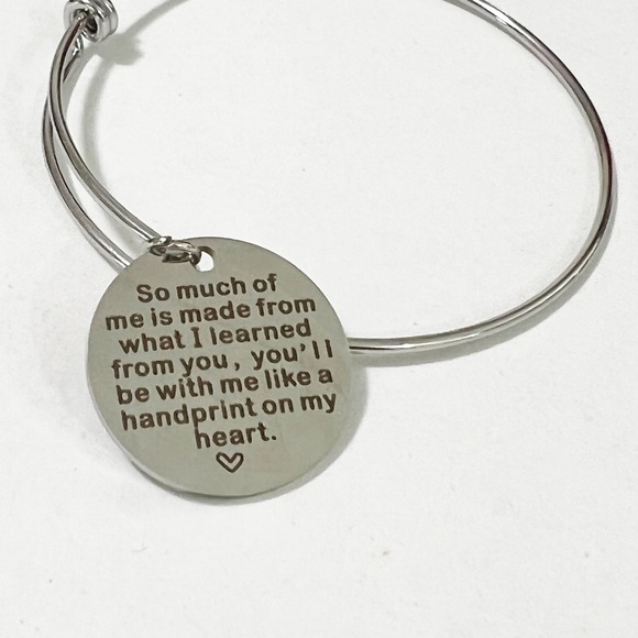 Charm Bracelet with Quote from Wicked on Disc; Silver‎ Toned; Adjustable - Picture 3 of 4